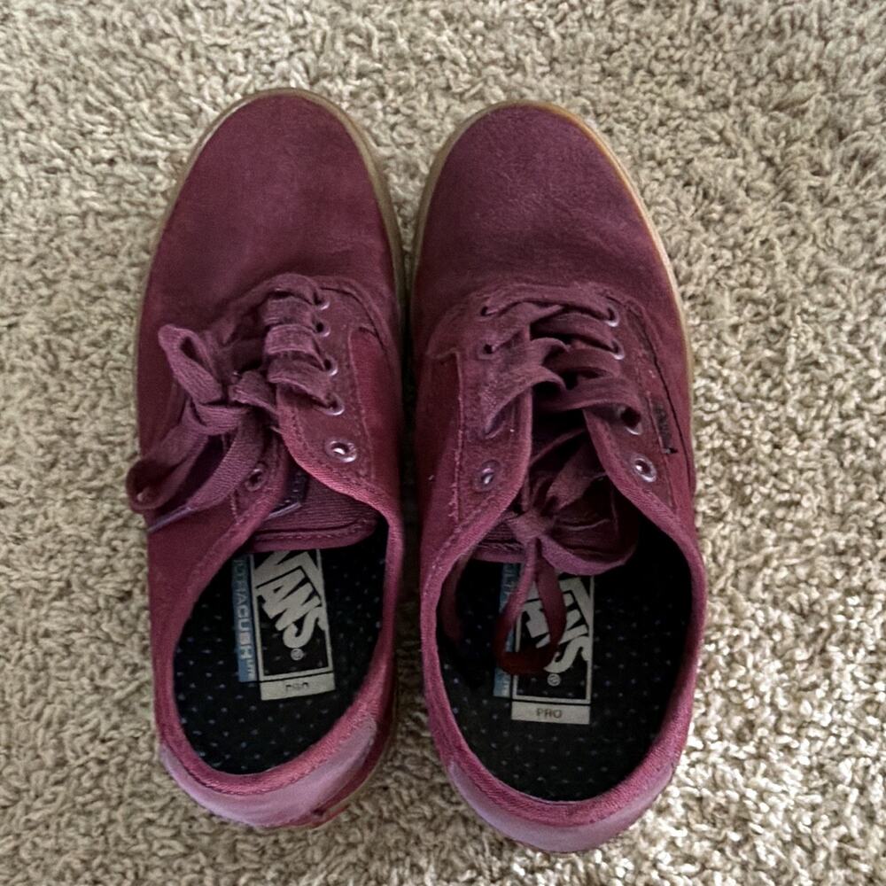 VANS Pro Men's Burgundy Low Top Lace-Up Skateboarding Sneakers Rubber Sole